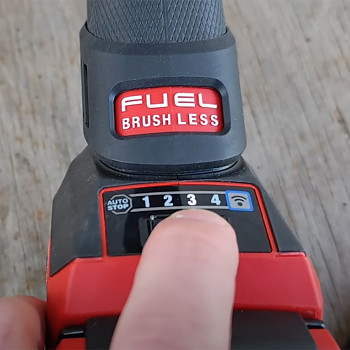 MILWAUKEE M18 FSAGSVO125X-502X úhlová bezpečnostní bruska
