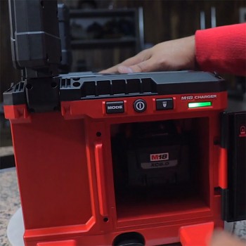 Milwaukee M18 POALC-0 Hybrid Aku svítidlo Packout