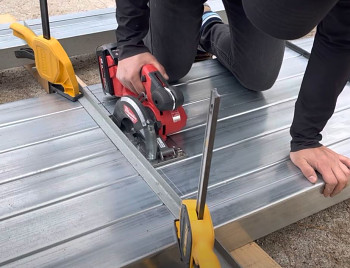 Milwaukee M18 FMCS-0X FUEL Aku kotoučová okružní pila na kov